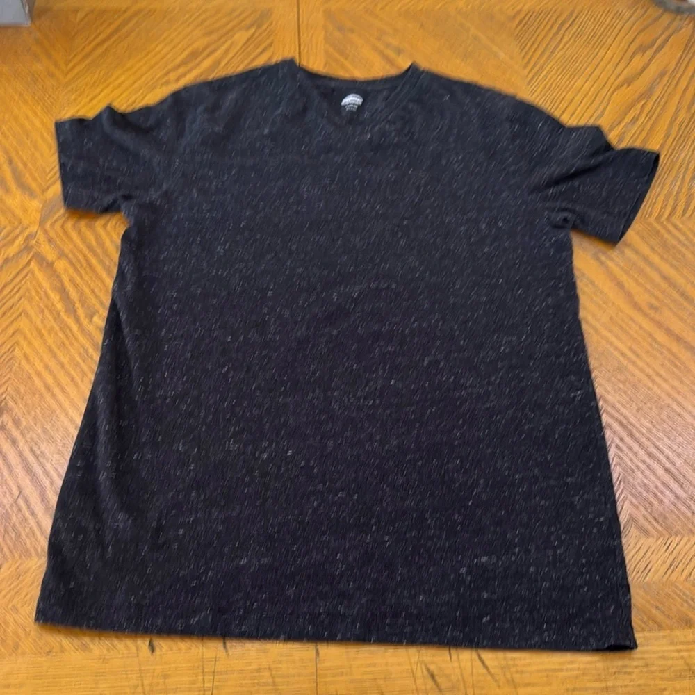 Old Navy short sleeve v neck